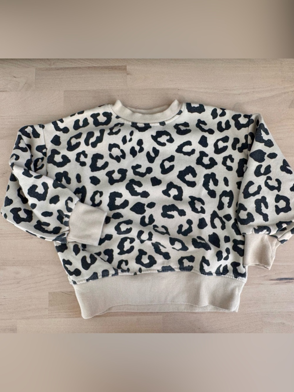 Zara Girl - Leopard Print Sweatershirt. Size 6Y.